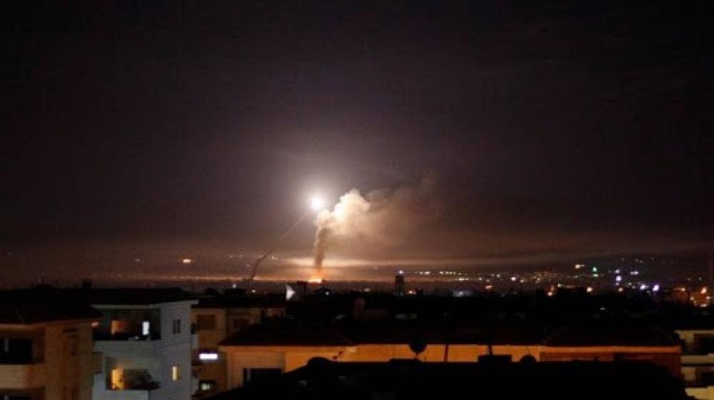 غارات صهيونية على قطاع غزة والمقاومة ترد